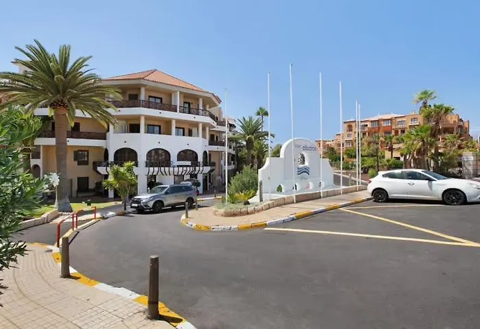 Hygge With Seaside And Golf-view Balcony * 圣米格尔德阿沃纳